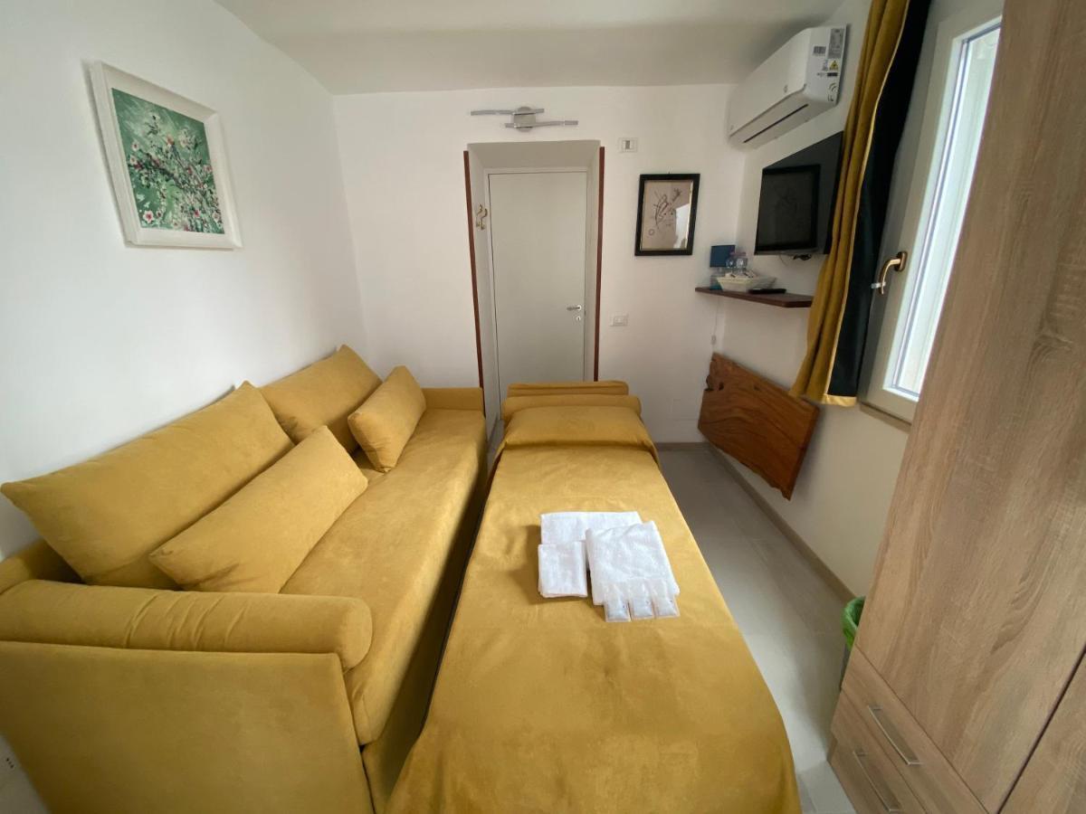 Bed and Breakfast Touristhouse Monopoli 10 Екстер'єр фото