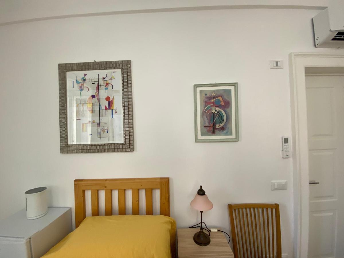 Bed and Breakfast Touristhouse Monopoli 10 Екстер'єр фото